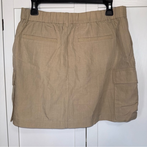 NWT GAP Utility Mini Skirt Women’s Medium Khaki Cargo Pockets Y2K Style - Picture 8 of 9